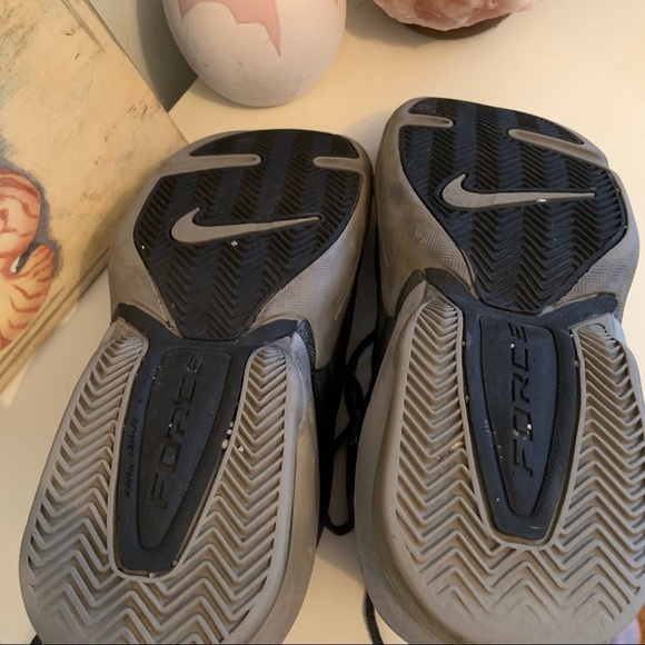 Retro 2001 Nike Air Force One mens size 10 - Picture 8 of 10